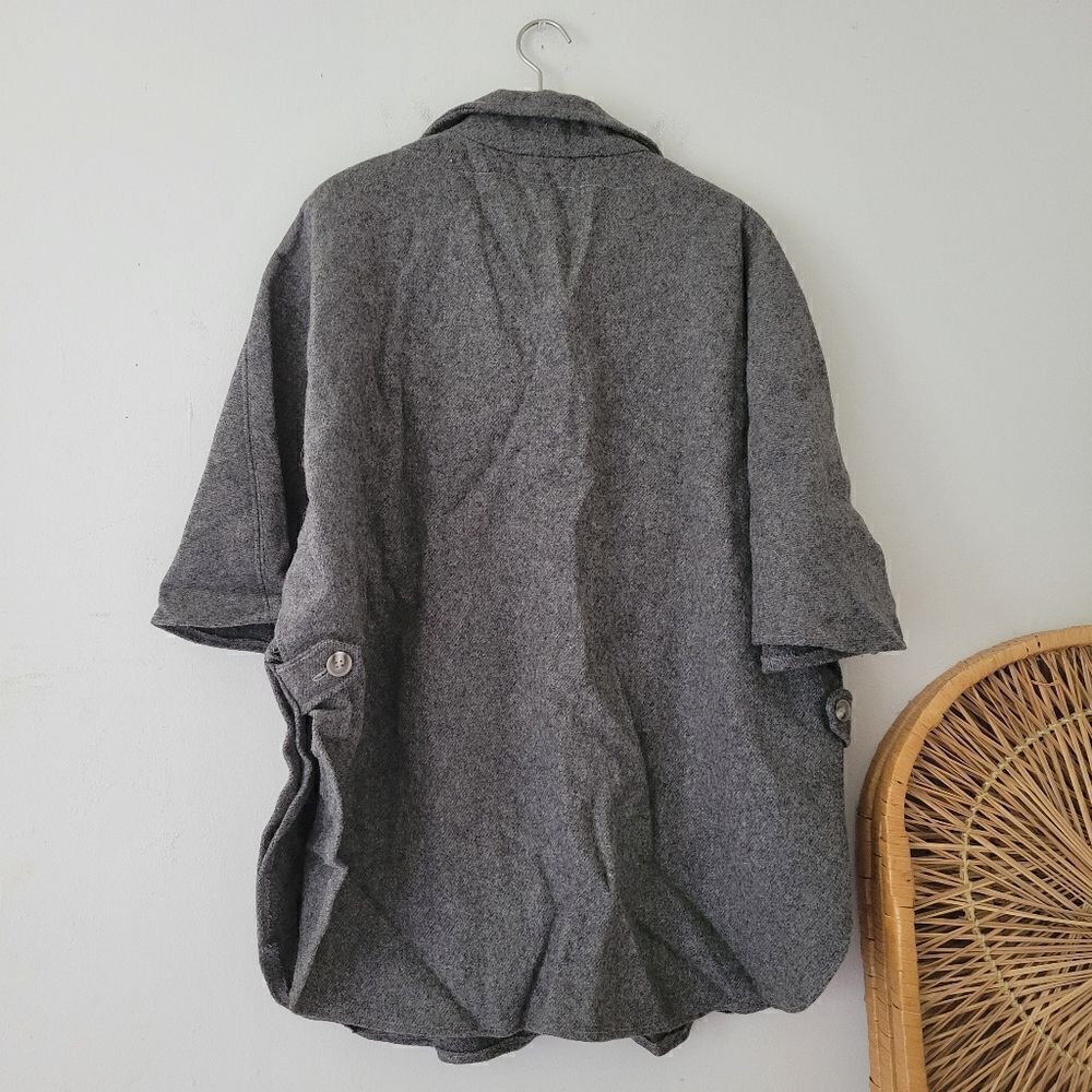 Handmade Wool Poncho Gray With Pockets - Picture 3 of 7